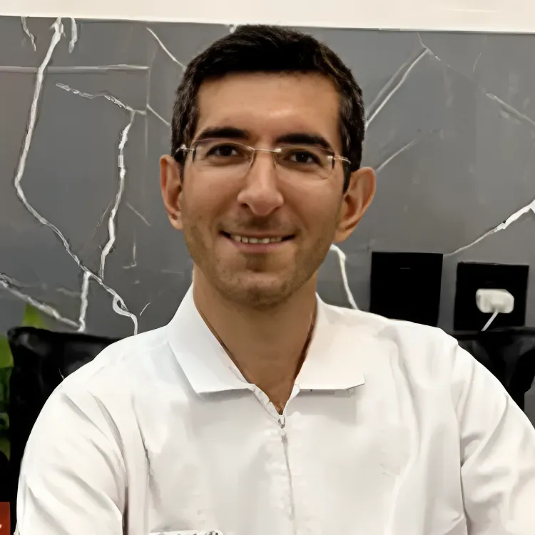 فیزیوتراپیست دکتر حمید زمانی